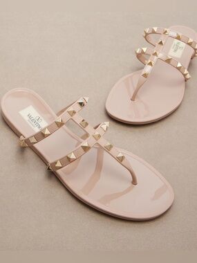 VALENTINO GARAVANI Rockstud PVC thong sandals size 38